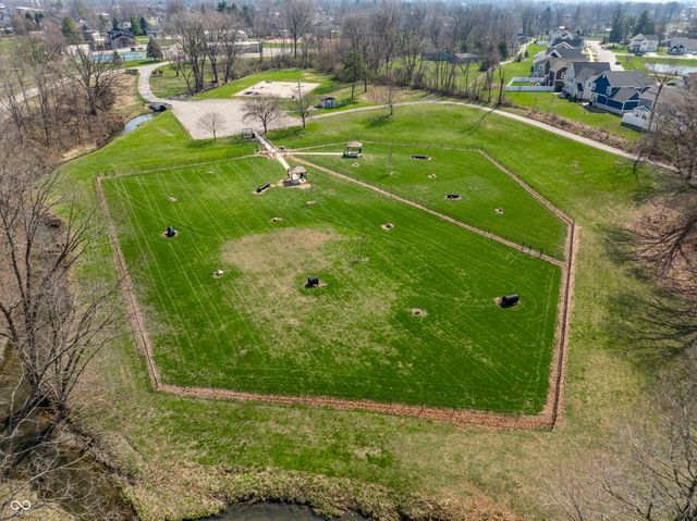 105 Thomas Point Drive, Fortville, IN 46040