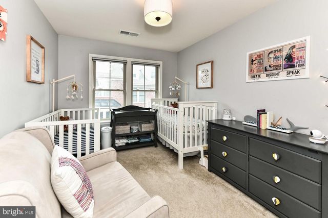 2505 S KENMORE CT, Arlington, VA 22206