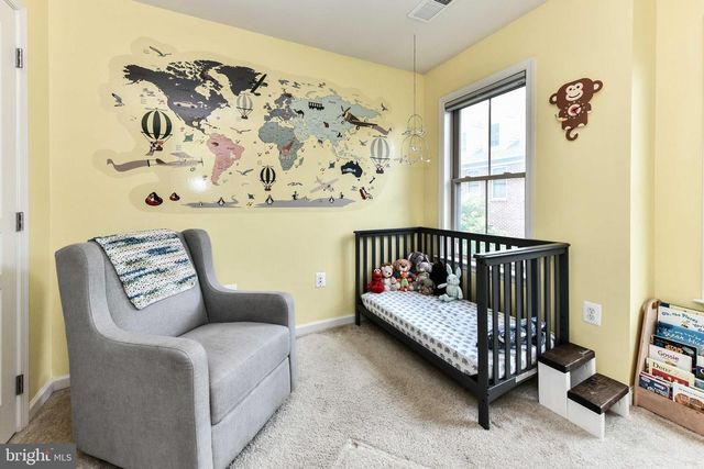 2505 S KENMORE CT, Arlington, VA 22206