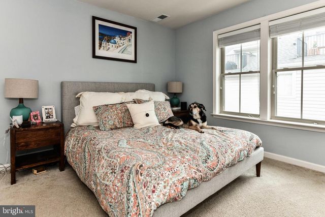 2505 S KENMORE CT, Arlington, VA 22206