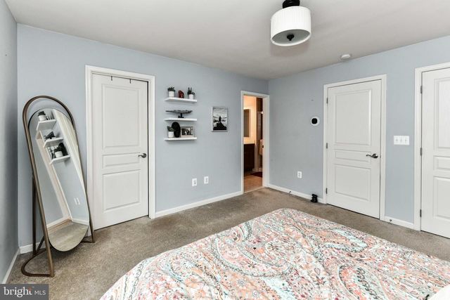 2505 S KENMORE CT, Arlington, VA 22206