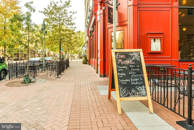 2505 S KENMORE CT, Arlington, VA 22206