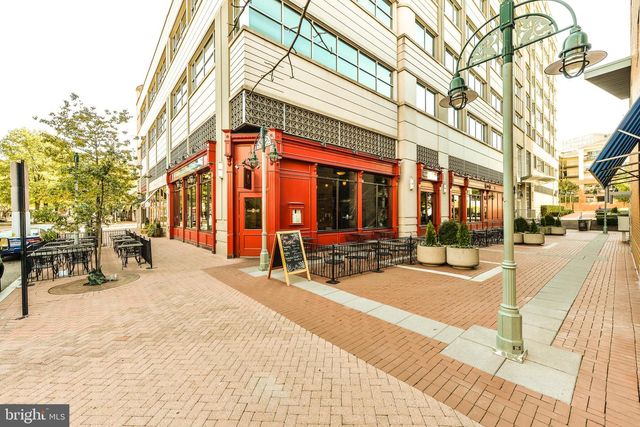 2505 S KENMORE CT, Arlington, VA 22206