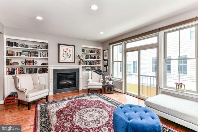 2505 S KENMORE CT, Arlington, VA 22206