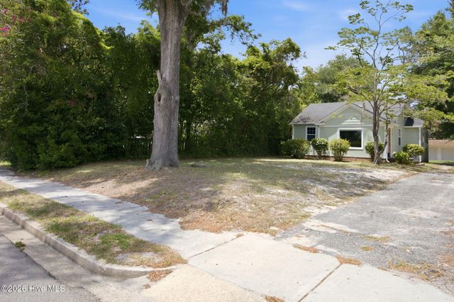 2113 Princess Place Drive, Wilmington, NC 28405
