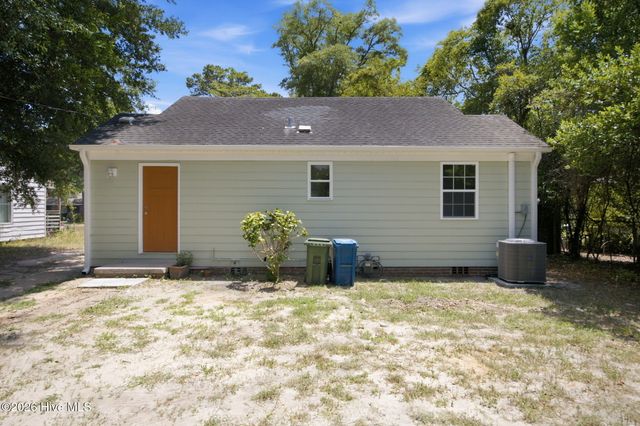 2113 Princess Place Drive, Wilmington, NC 28405