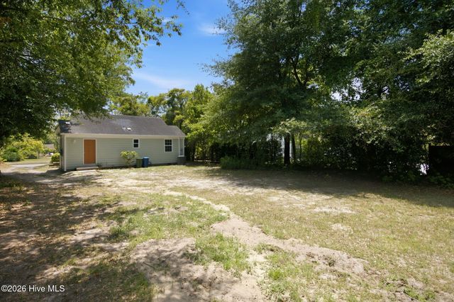 2113 Princess Place Drive, Wilmington, NC 28405