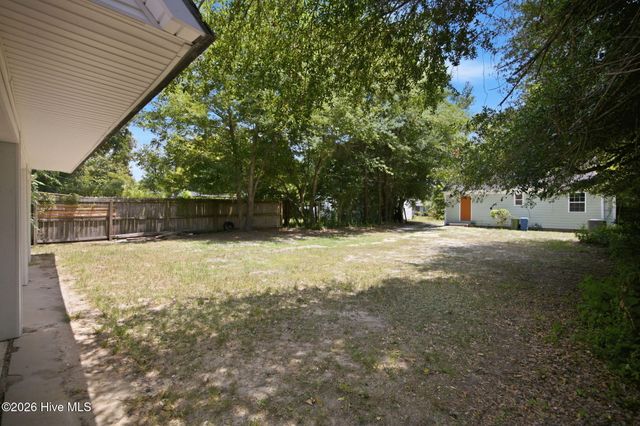 2113 Princess Place Drive, Wilmington, NC 28405