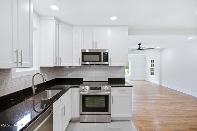 2113 Princess Place Drive, Wilmington, NC 28405