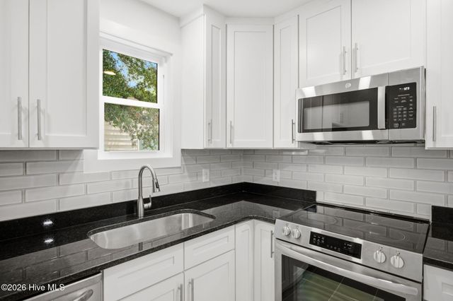 2113 Princess Place Drive, Wilmington, NC 28405