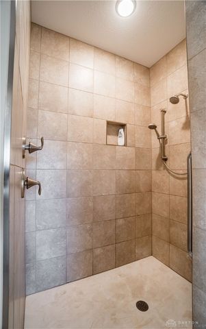 1315 Wildrose Court, Troy, OH 45373