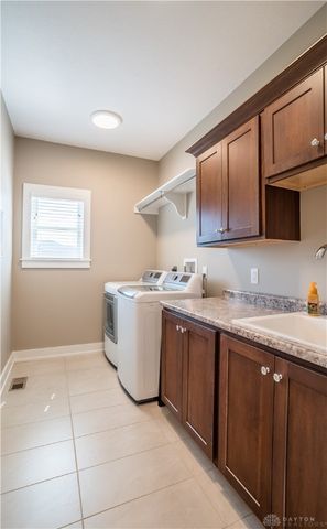 1315 Wildrose Court, Troy, OH 45373