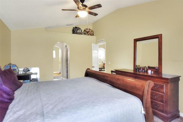 8004 SETTLERS CREEK LANE, Lakeland, FL 33810