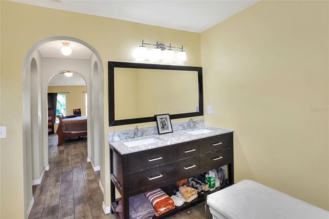 8004 SETTLERS CREEK LANE, Lakeland, FL 33810