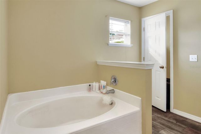 8004 SETTLERS CREEK LANE, Lakeland, FL 33810