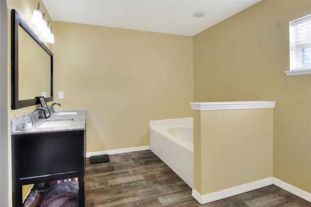 8004 SETTLERS CREEK LANE, Lakeland, FL 33810