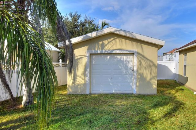 8004 SETTLERS CREEK LANE, Lakeland, FL 33810