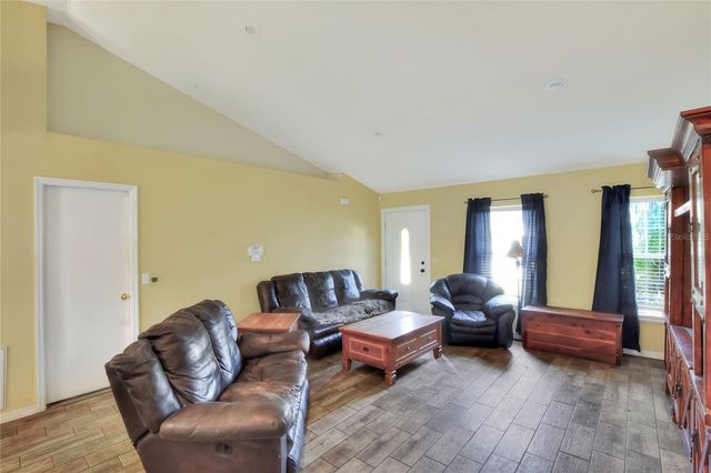 8004 SETTLERS CREEK LANE, Lakeland, FL 33810