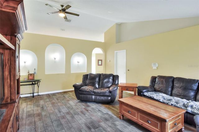 8004 SETTLERS CREEK LANE, Lakeland, FL 33810