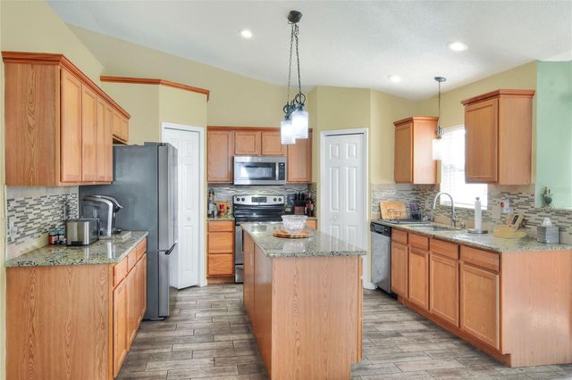 8004 SETTLERS CREEK LANE, Lakeland, FL 33810