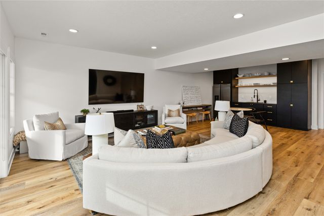 720 Daybreak Drive, Waukee, IA 50263