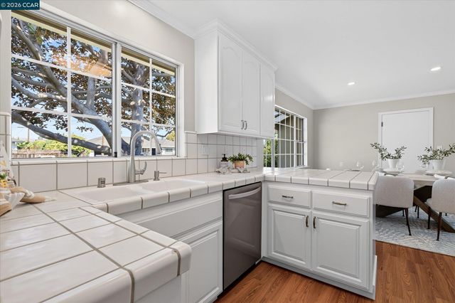 38675 Alma St, Fremont, CA 94536
