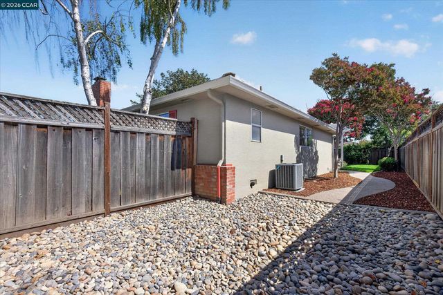 38675 Alma St, Fremont, CA 94536