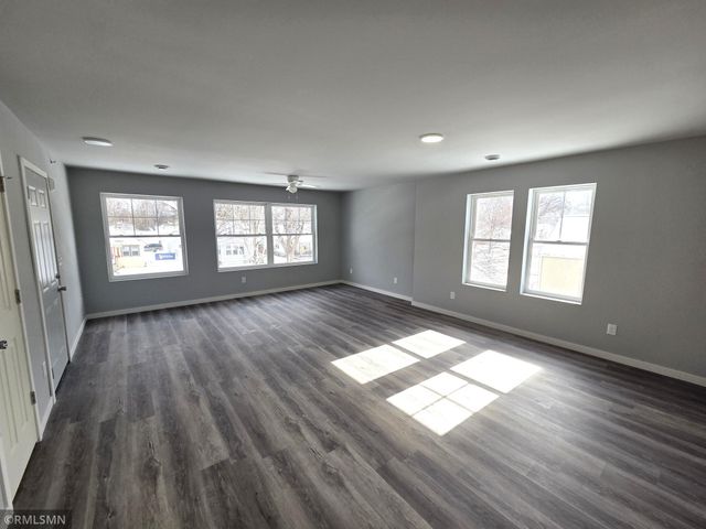 5424 32nd Avenue S, Minneapolis, MN 55417