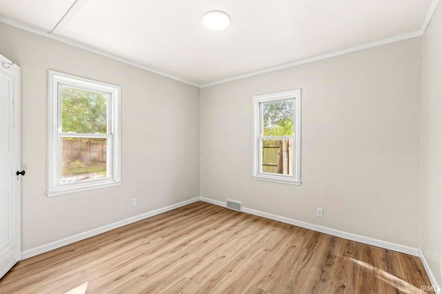 2510 Prairie Avenue, South Bend, IN 46614