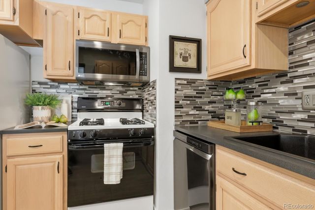 3387 W 93rd Avenue, Westminster, CO 80031