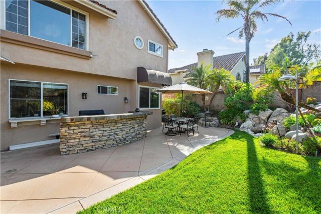 9 El Guiro, Rancho Santa Margarita, CA 92688