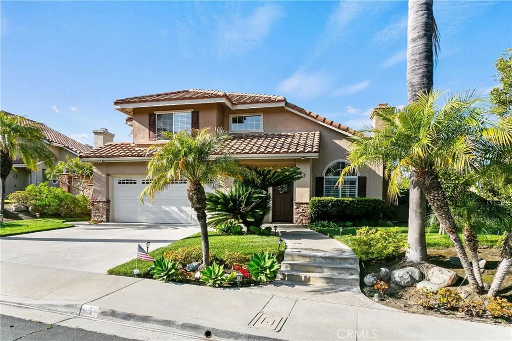 9 El Guiro, Rancho Santa Margarita, CA 92688