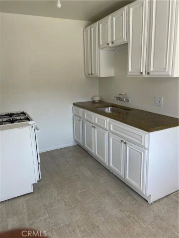 2738 Southern B, South Gate, CA 90280