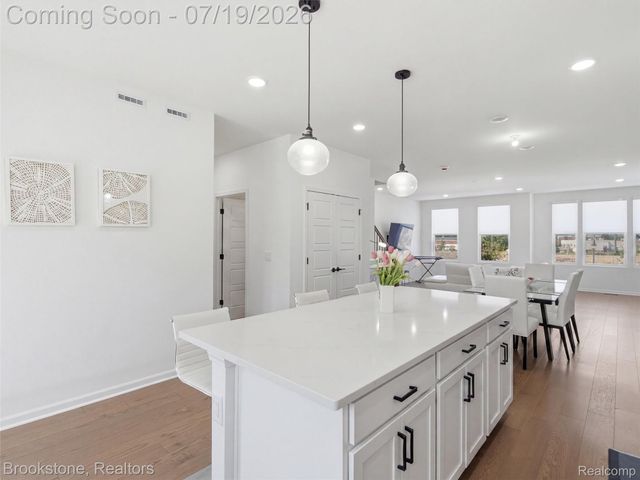 43160 Atwood Avenue, Novi, MI 48375