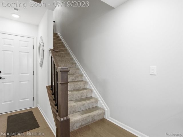 43160 Atwood Avenue, Novi, MI 48375