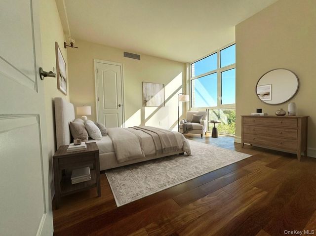 65-18 Austin St, Rego Park, NY 11374