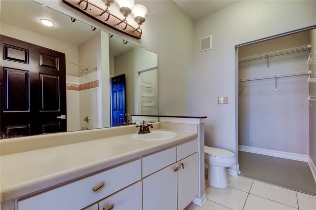 9750 LAKE CHASE ISLAND WAY 9750, Tampa, FL 33626