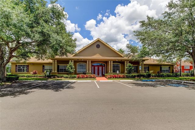 9750 LAKE CHASE ISLAND WAY 9750, Tampa, FL 33626