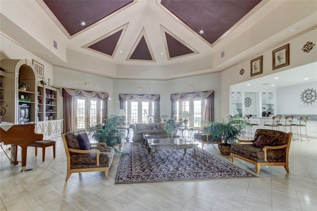 9750 LAKE CHASE ISLAND WAY 9750, Tampa, FL 33626