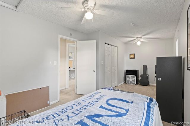 8483 Beatrice, Westland, MI 48185