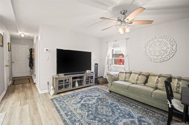 98 Hawkins Street, Bronx, NY 10464