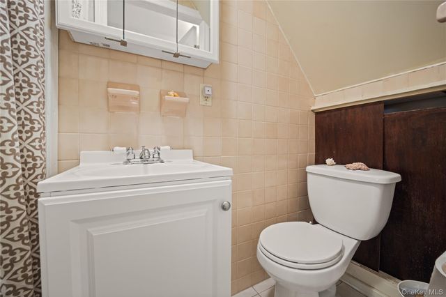 98 Hawkins Street, Bronx, NY 10464