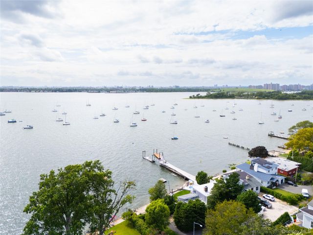 98 Hawkins Street, Bronx, NY 10464