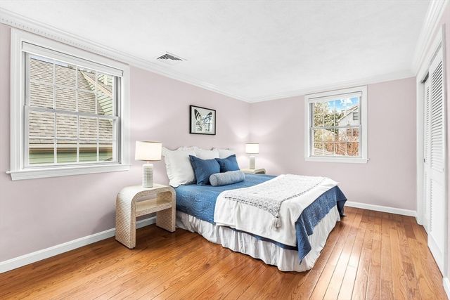 16 Glenwood Ave, Winchester, MA 01890