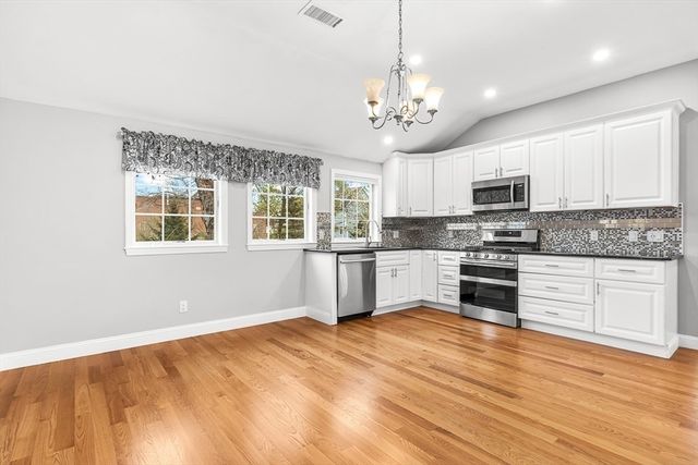 16 Glenwood Ave, Winchester, MA 01890