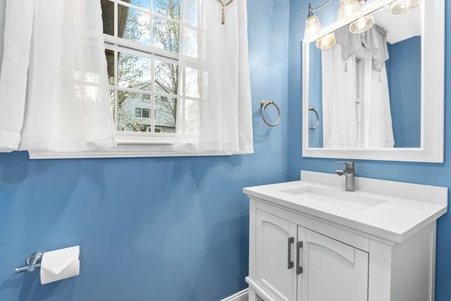 16 Glenwood Ave, Winchester, MA 01890
