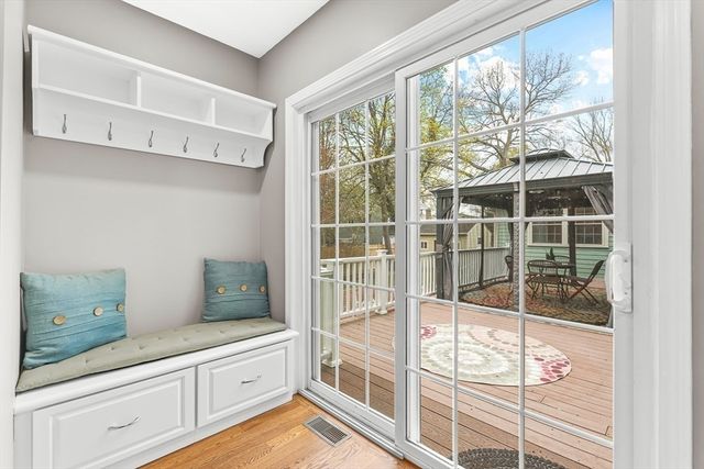 16 Glenwood Ave, Winchester, MA 01890