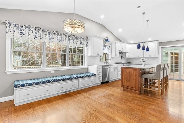 16 Glenwood Ave, Winchester, MA 01890