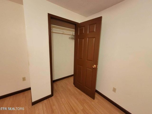 183 Rough House Hollow Road, Mooresburg, TN 37811