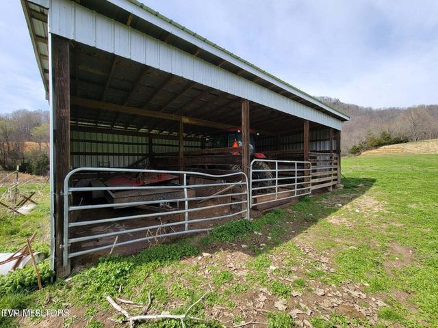 183 Rough House Hollow Road, Mooresburg, TN 37811